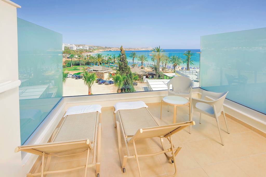 LCA_80733_Nelia_Beach_Hotel_0719_32.jpg