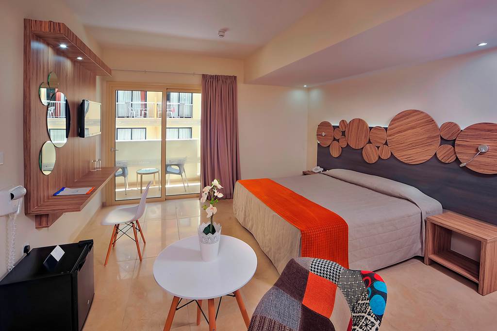 LCA_80733_Nelia_Beach_Hotel_0719_35.jpg