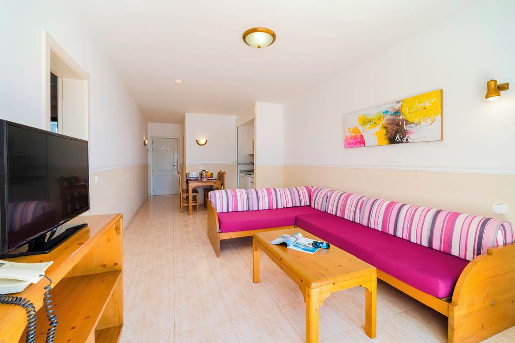 ACE_455_Galeon_Playa_Apartments_0320_07.jpg
