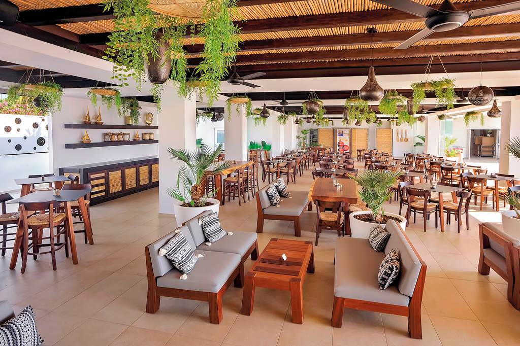 LCA_80733_Nelia_Beach_Hotel_0719_09.jpg