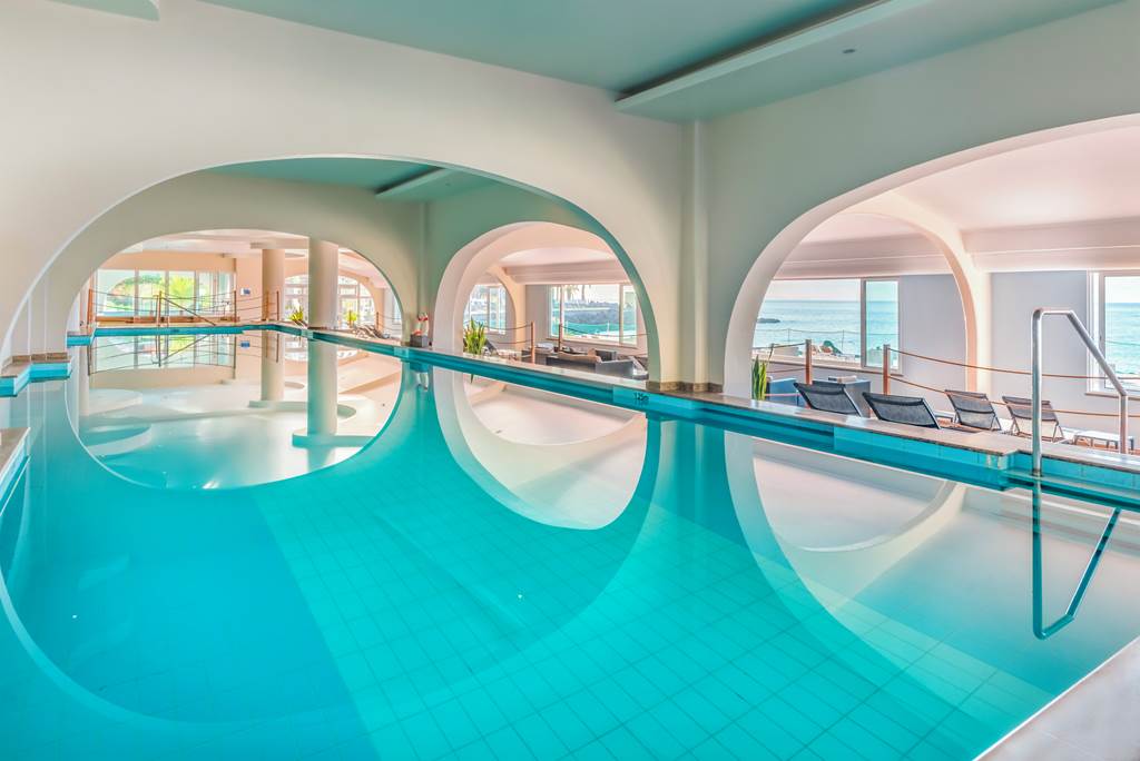 FNC_68622_Pestana_Carlton_Madeira_Premium_Ocean_Resort_0322_01.jpg