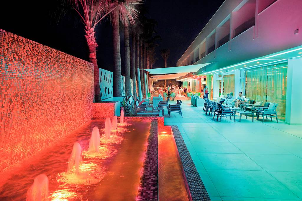LCA_80733_Nelia_Beach_Hotel_0719_19.jpg