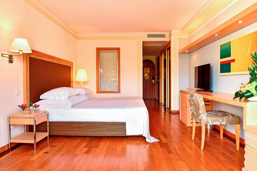 FNC_68622_Pestana_Carlton_Madeira_Premium_Ocean_Resort_1121_04.jpg