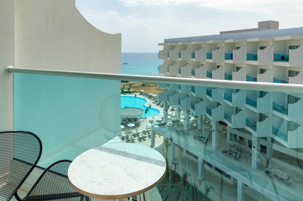 LCA_78708_NissiBlu_Beach_Resort_0619_54.jpg