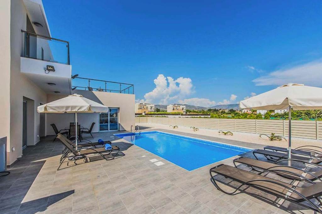 PFO_86507_Villa_Michaela_Vine_Cyprus_1123_03.jpg