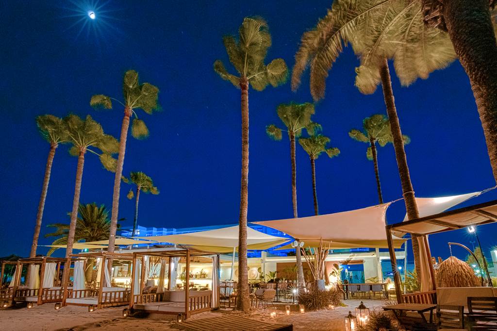 LCA_83640_Nissi_Beach_Resort_0422_11.jpg