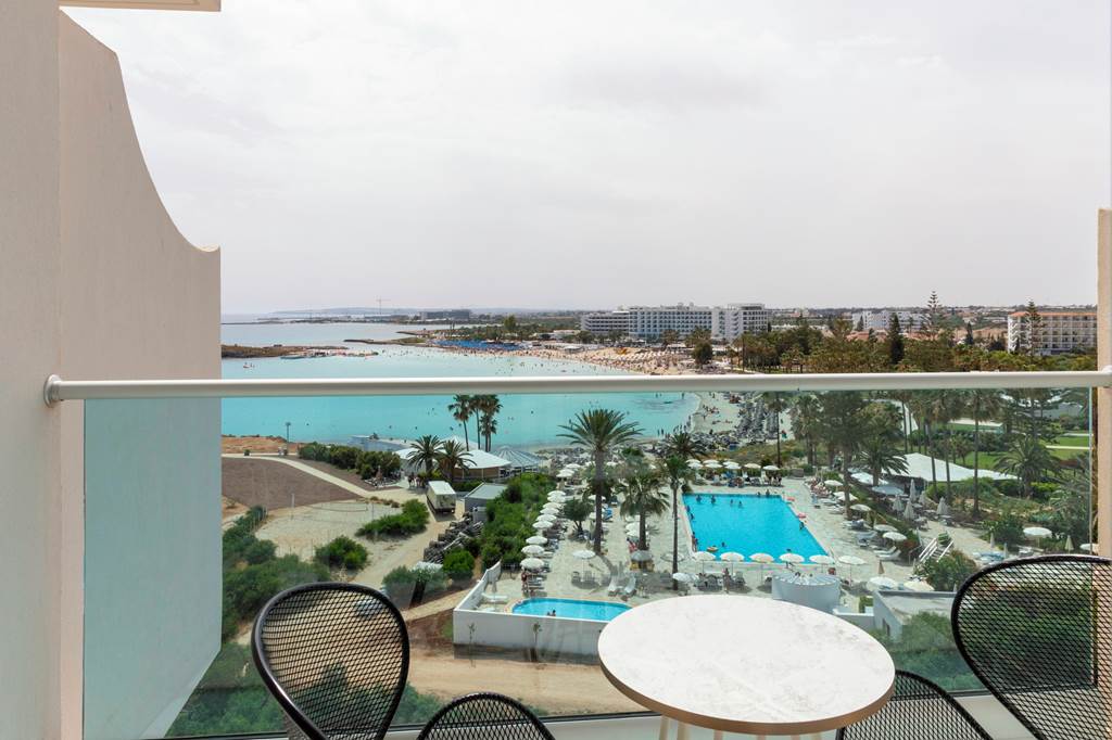 LCA_78708_NissiBlu_Beach_Resort_0619_53.jpg
