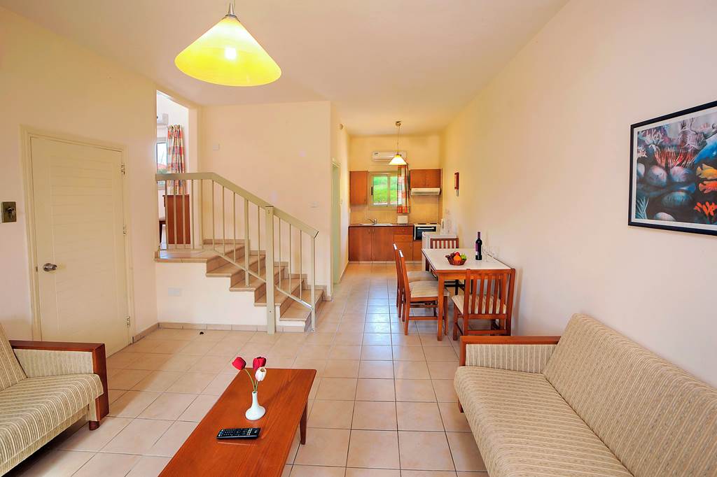 LCA_3136_Nissiana_Hotel_&_Bungalows_0519_04.jpg