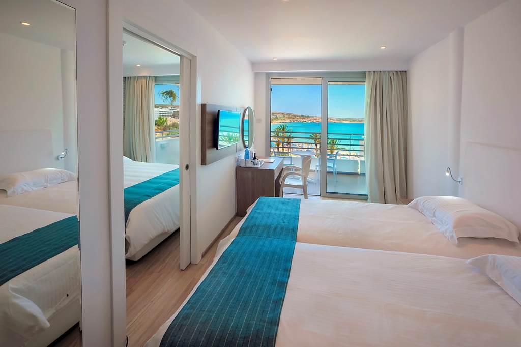 LCA_71389_Okeanos_Beach_Hotel_0820_15.jpg