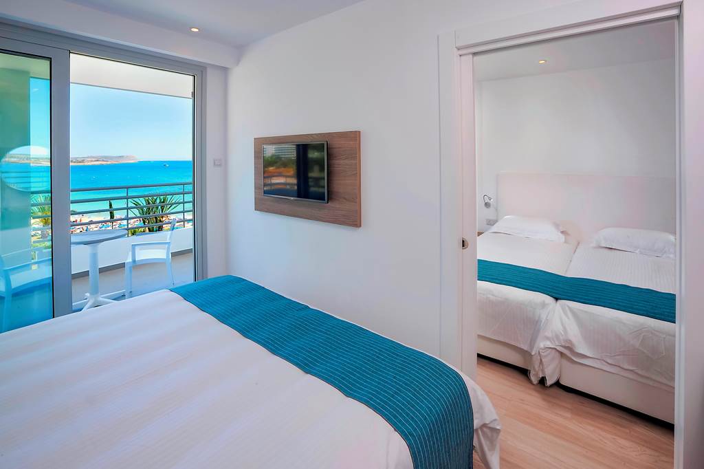 LCA_71389_Okeanos_Beach_Hotel_0919_07.jpg