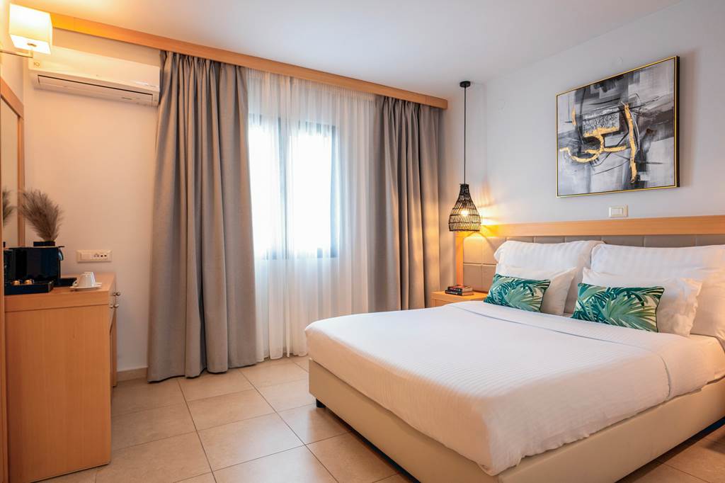 HER_83391_Ariadne_Beach_Hotel_1123_20.jpg