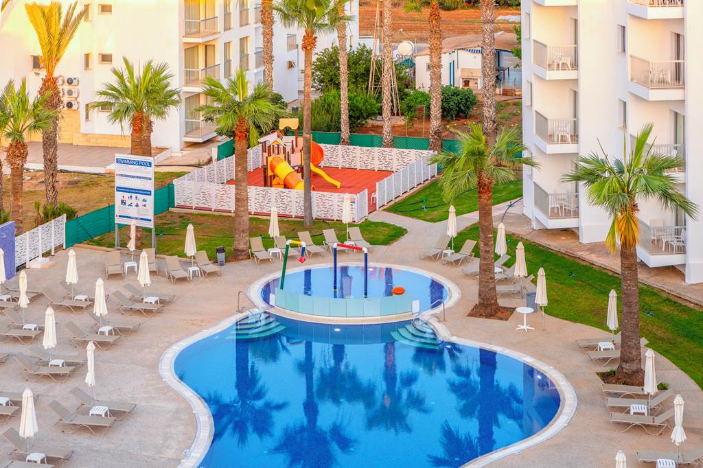 LCA_70562_Papantonia_Hotel_Apartments_0624_26.jpg