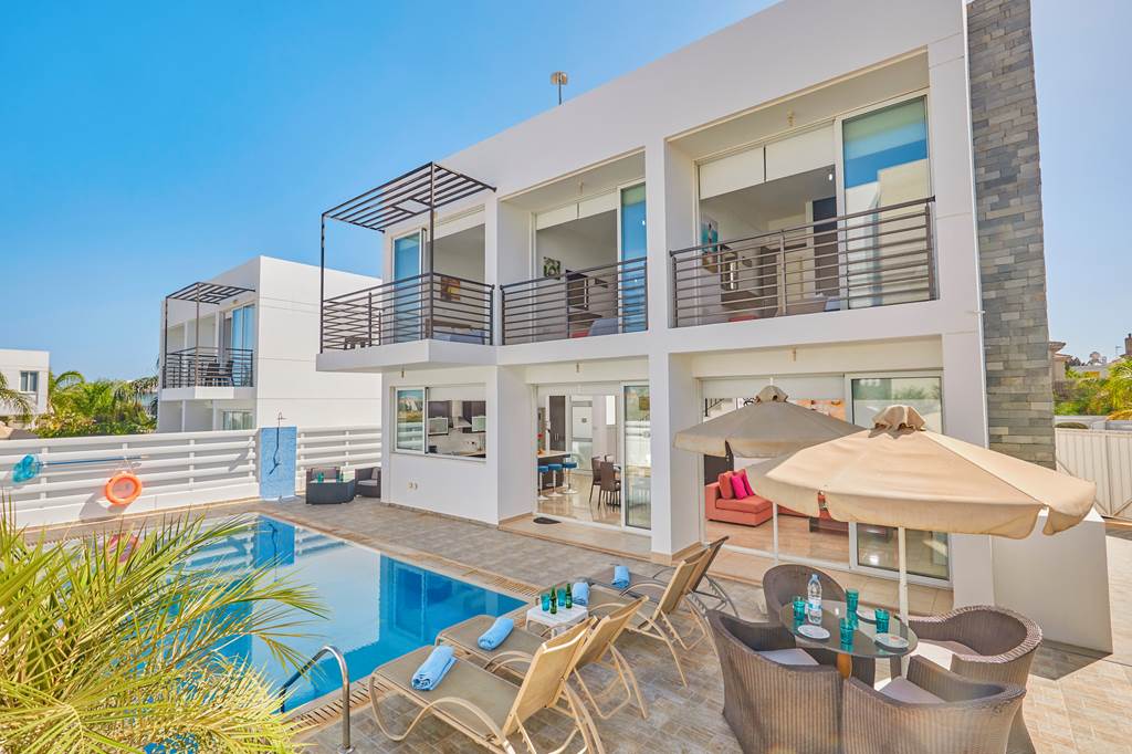 LCA_74708_Pearl_Villas_1022_03.jpg