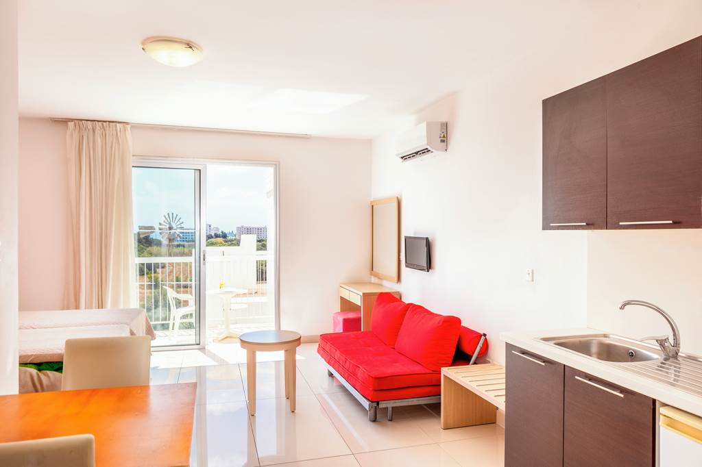 LCA_70562_Papantonia_Hotel_Apartments_1024_03.jpg