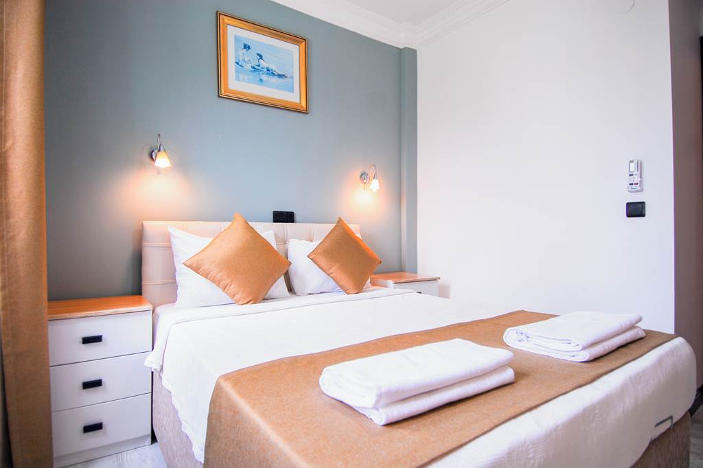 DLM_75707_Ocean_Blue_Hotel_0224_03.jpg