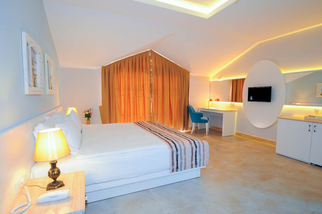 DLM_71551_Sea_Breeze_Hotel_&_Apartments_0424_02.jpg