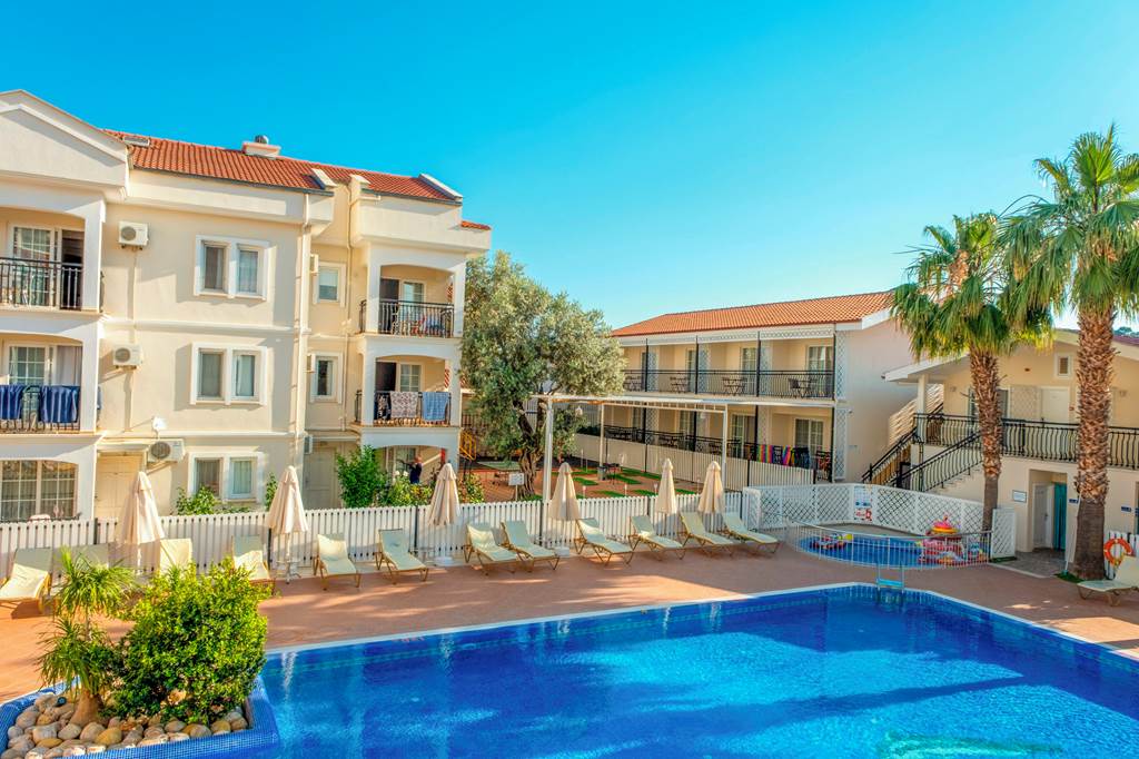 DLM_71551_Sea_Breeze_Hotel_&_Apartments_0324_02.jpg