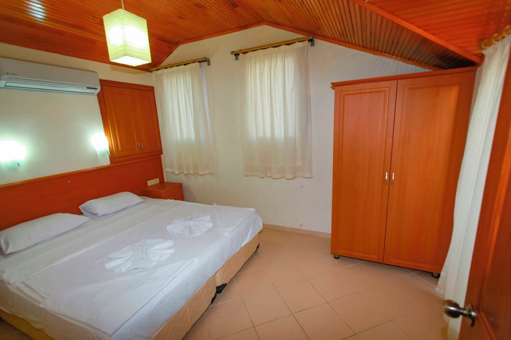 DLM_71551_Sea_Breeze_Hotel_&_Apartments_0919_03.jpg
