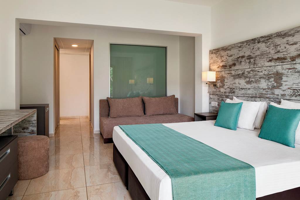 LCA_86963_Ramada_Hotel_&_Suites_By_Wyndham_Ayia_Napa_0324_27.jpg