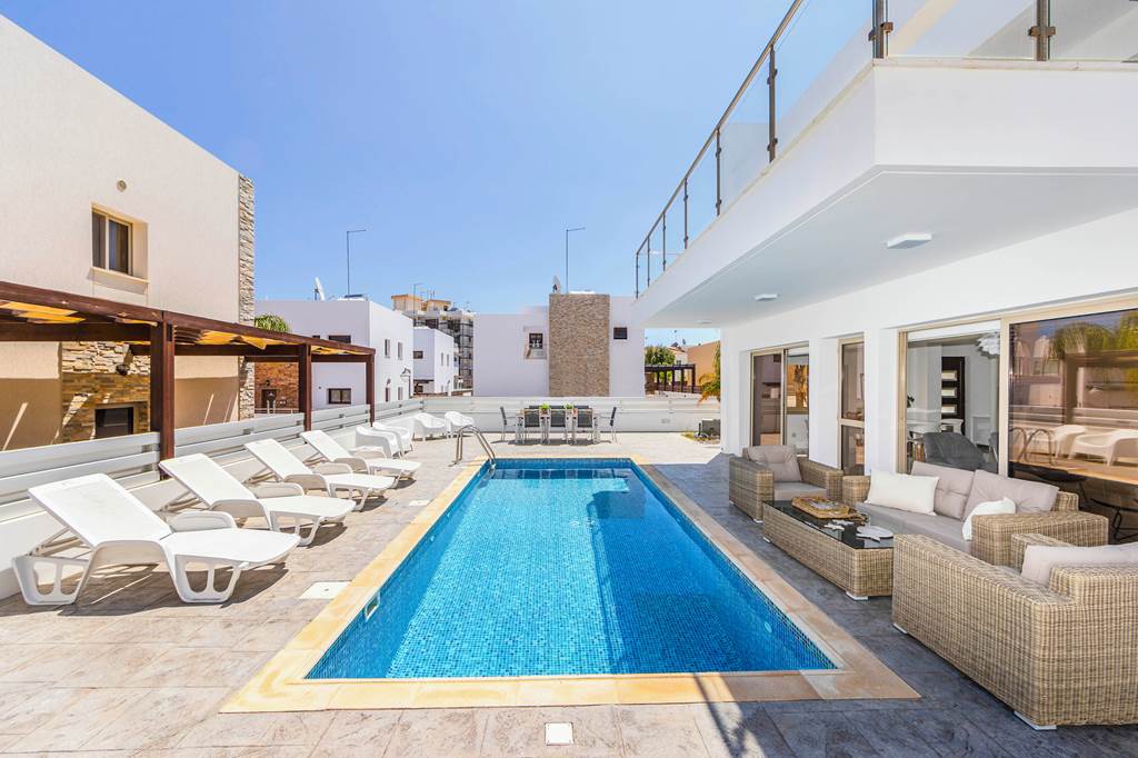 LCA_89169_Protaras_Sunrise_Beach_Villa_0325_08.jpg