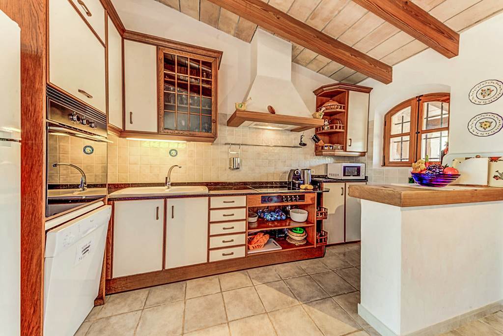 PMI_88609_Villa_Can_Seguinot_Mercer_1224_14.jpg
