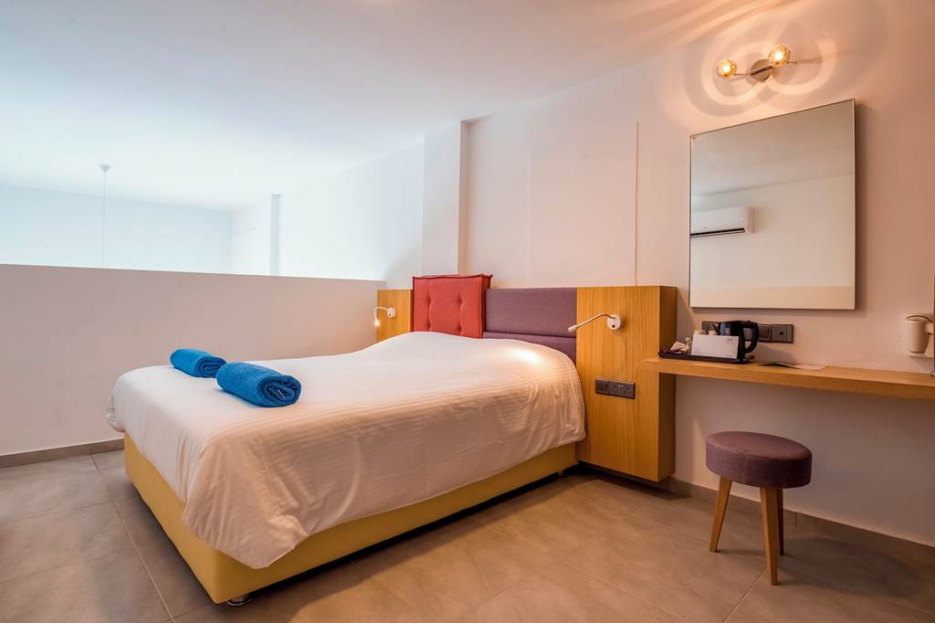 LCA_81411_Protaras_Plaza_Hotel_0423_02.jpg