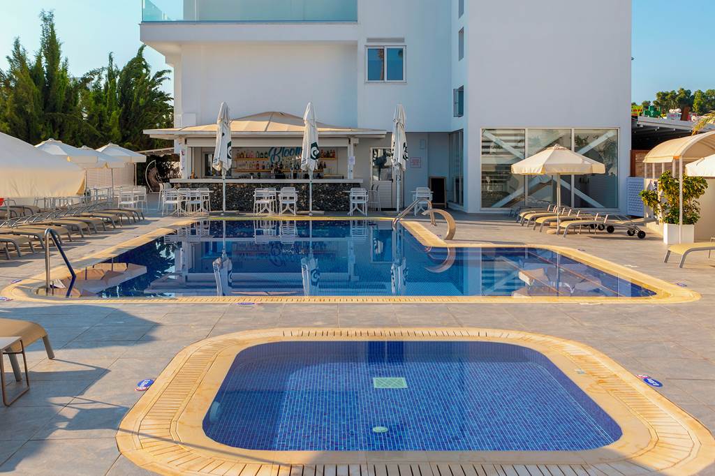 LCA_81411_Protaras_Plaza_Hotel_1019_15.jpg