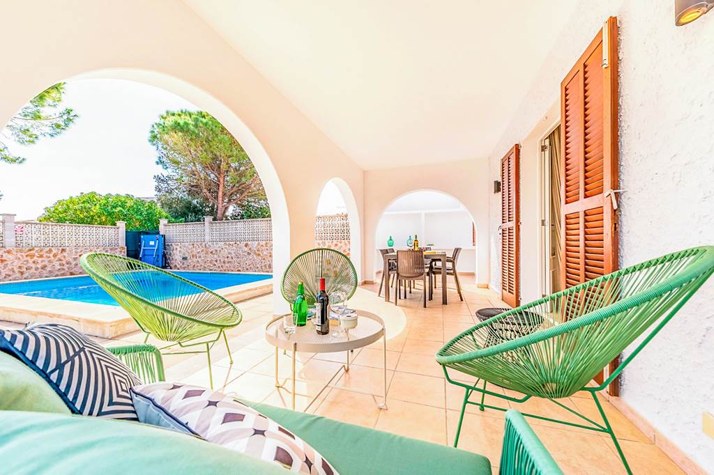 PMI_84882_Villa_Monsy_2_0123_01.jpg