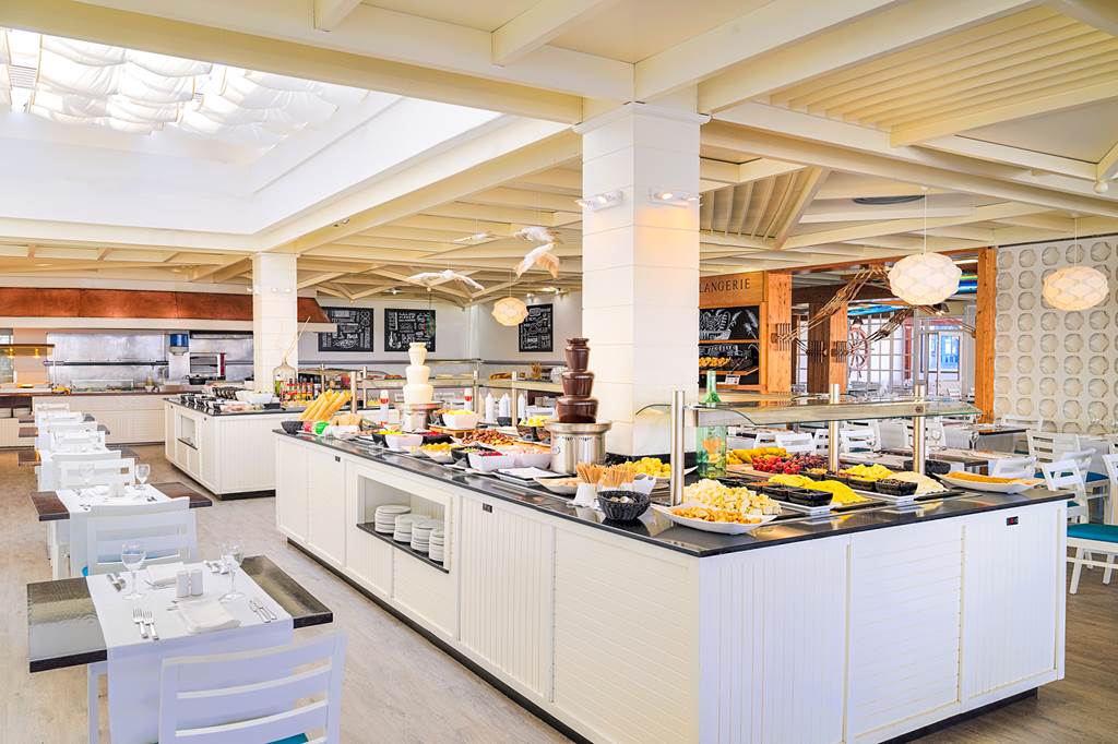 ACE_72807_H10_Suites_Lanzarote_Gardens_WPark_0717_04.jpg