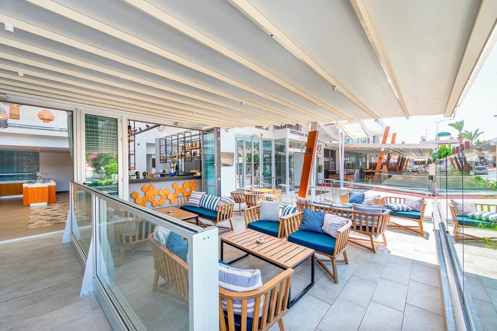 LCA_81411_Protaras_Plaza_Hotel_1019_21.jpg