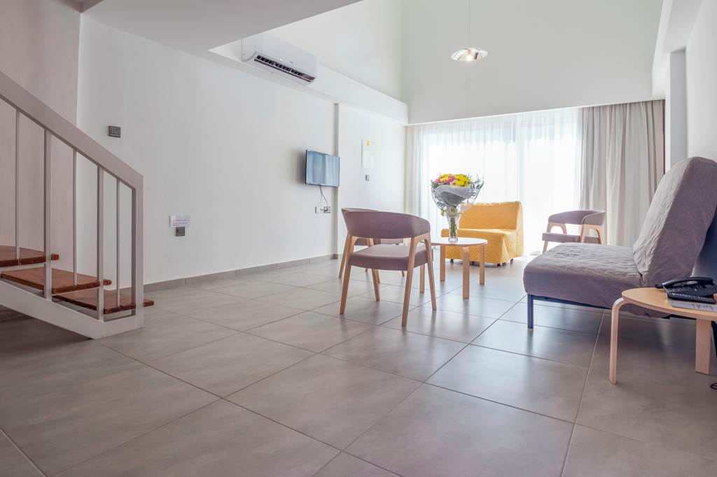 LCA_81411_Protaras_Plaza_Hotel_1019_12.jpg