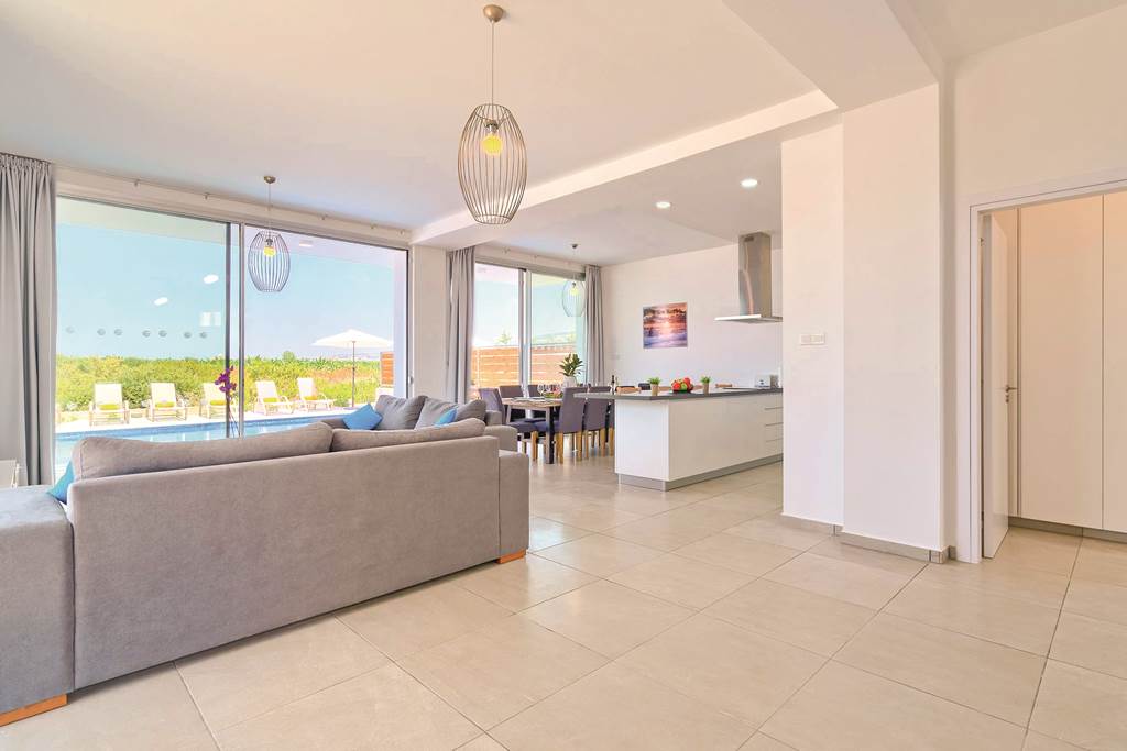 PFO_77559_Sea_Point_Villas_-_Five_Bedroom_Villa_1118_25.jpg