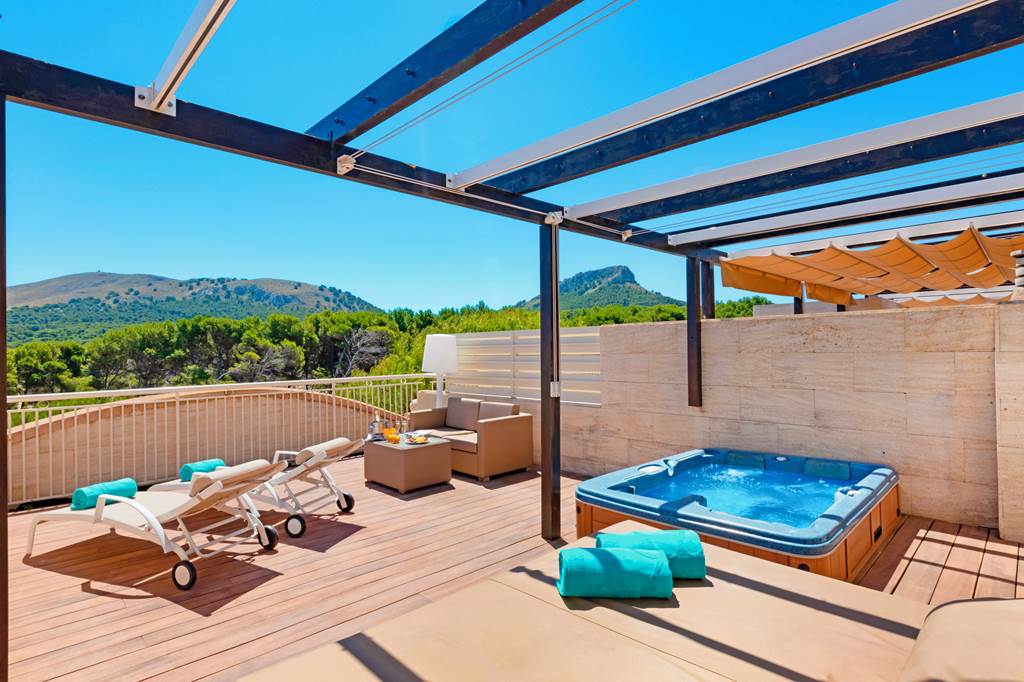 PMI_71468_VIVA_Cala_Mesquida_Suites_and_Spa_Adults_Only_1221_05.jpg
