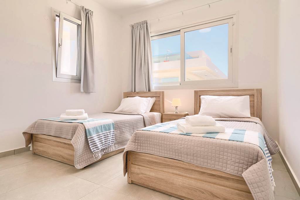 PFO_77559_Sea_Point_Villas_-_Five_Bedroom_Villa_1118_22.jpg