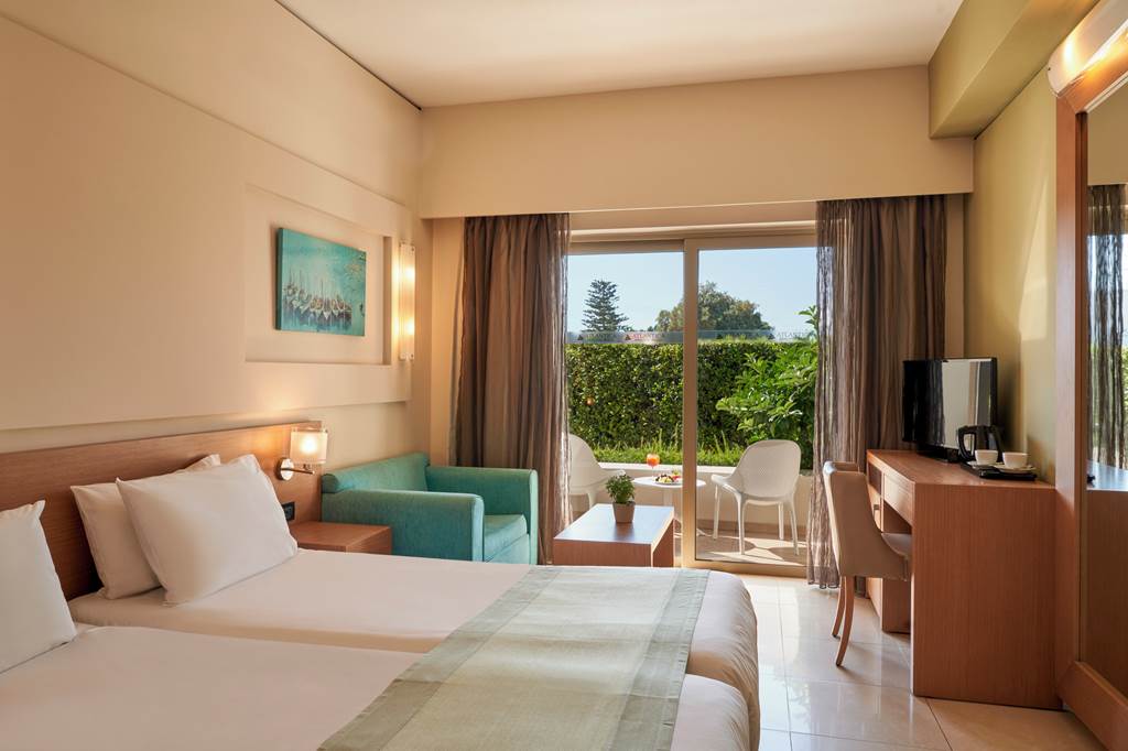 CHQ_79511_Amalthia_Beach_Resort_1123_07.jpg