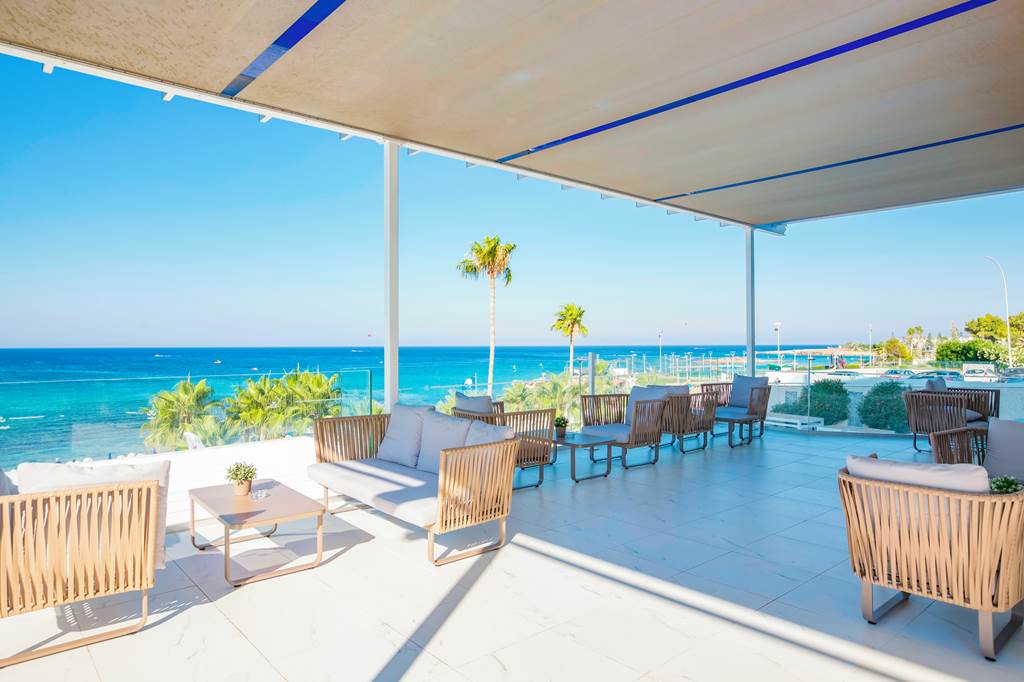 LCA_895_Silver_Sands_Beach_Hotel_0719_04.jpg