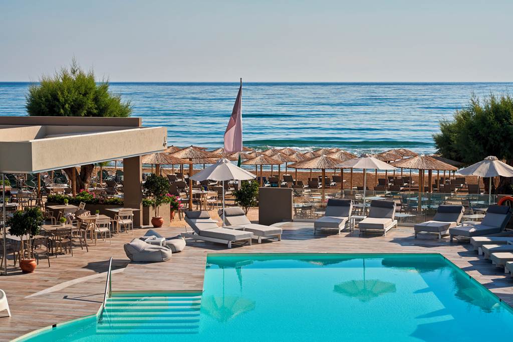 CHQ_79511_Amalthia_Beach_Resort_1123_03.jpg