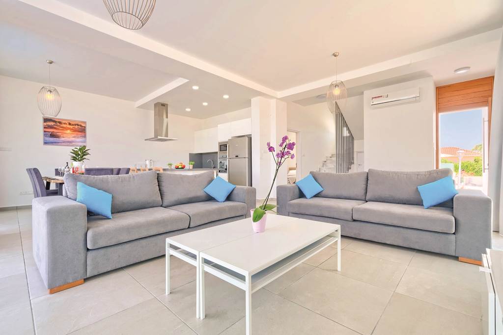 PFO_77559_Sea_Point_Villas_-_Five_Bedroom_Villa_1118_24.jpg