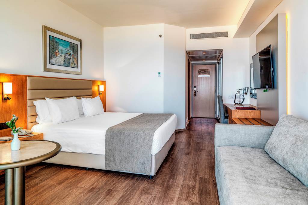 PFO_68924_St_Raphael_Resort_0921_39.jpg