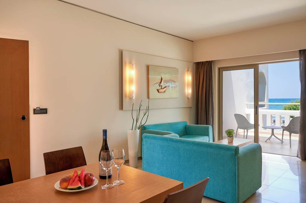 CHQ_79511_Amalthia_Beach_Resort_1123_11.jpg