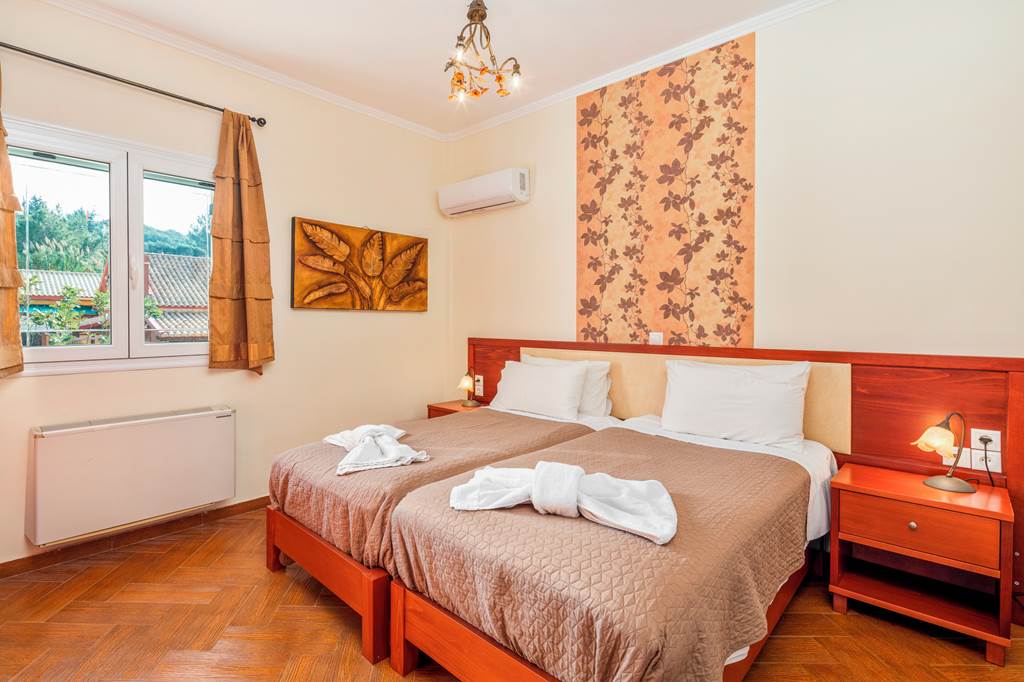 CFU_85698_Villa_Romanza_Alpha_1123_08.jpg