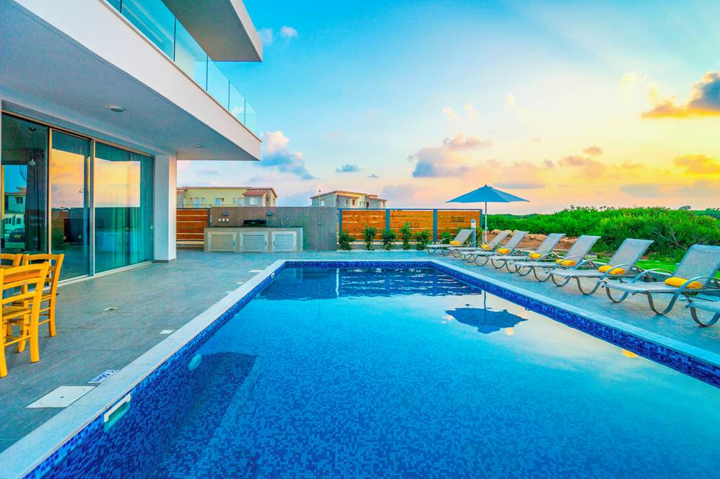 PFO_77559_Sea_Point_Villas_-_Five_Bedroom_Villa_0119_04.jpg