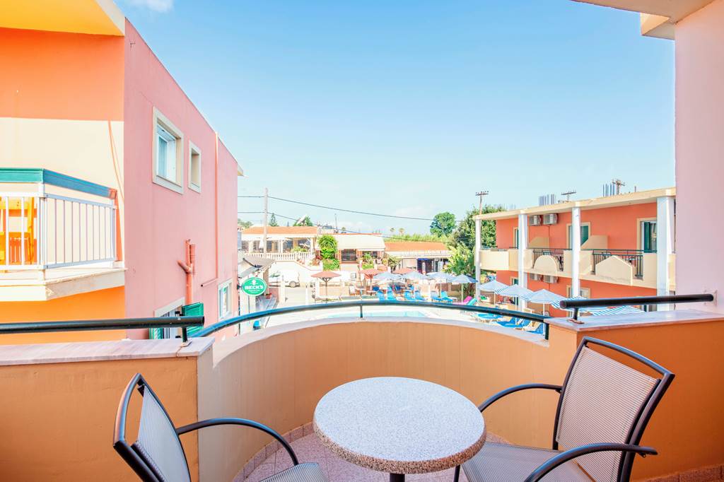CFU_77684_Barras_Apartments_0724_25.jpg