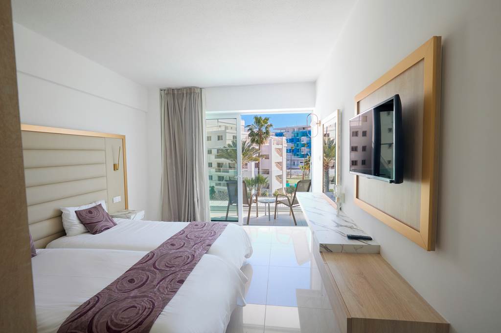 LCA_71504_Tsokkos_Protaras_Hotel_0324_05.jpg