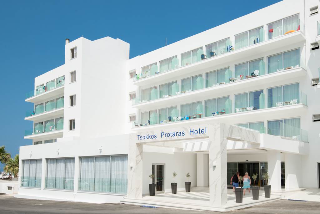 LCA_71504_Tsokkos_Protaras_Beach_0718_27.jpg