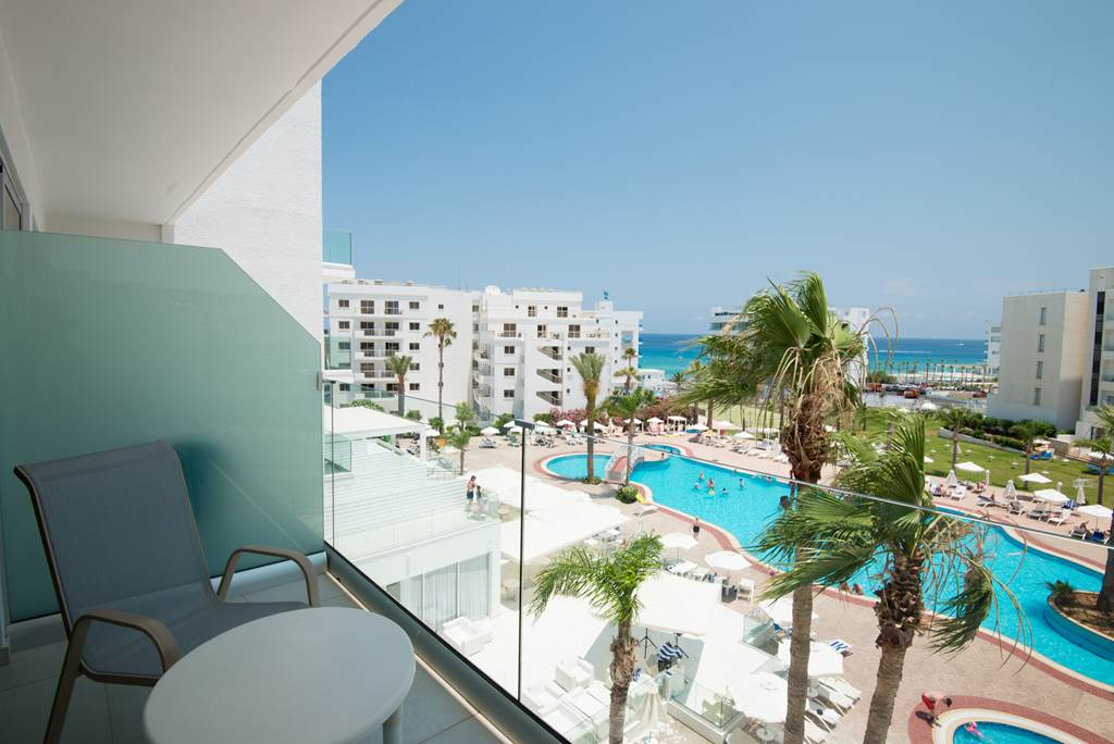 LCA_71504_Tsokkos_Protaras_Beach_0718_19.jpg
