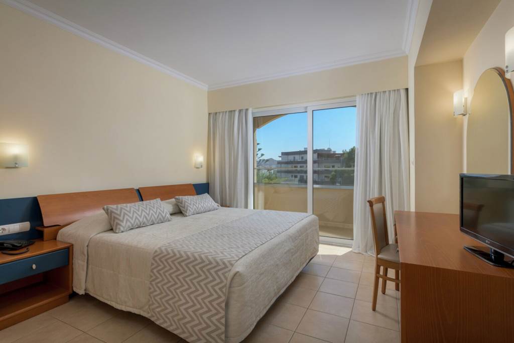 RHO_69358_Sun_Beach_Resort_Complex_Hotel_1121_15.jpg