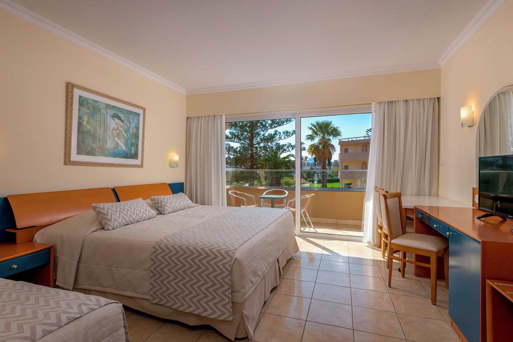 RHO_69358_Sun_Beach_Resort_Complex_Hotel_0722_01.jpg