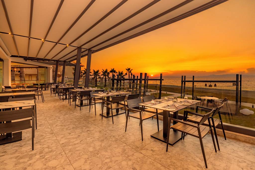 RHO_69358_Sun_Beach_Resort_Complex_Hotel_1023_01.jpg