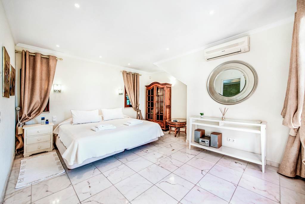 FAO_88744_Villa_Santa_Barbara_0125_04.jpg